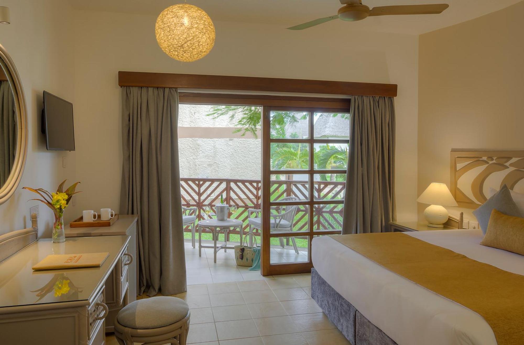 Neptune Village Beach Resort & Spa Galu Екстериор снимка