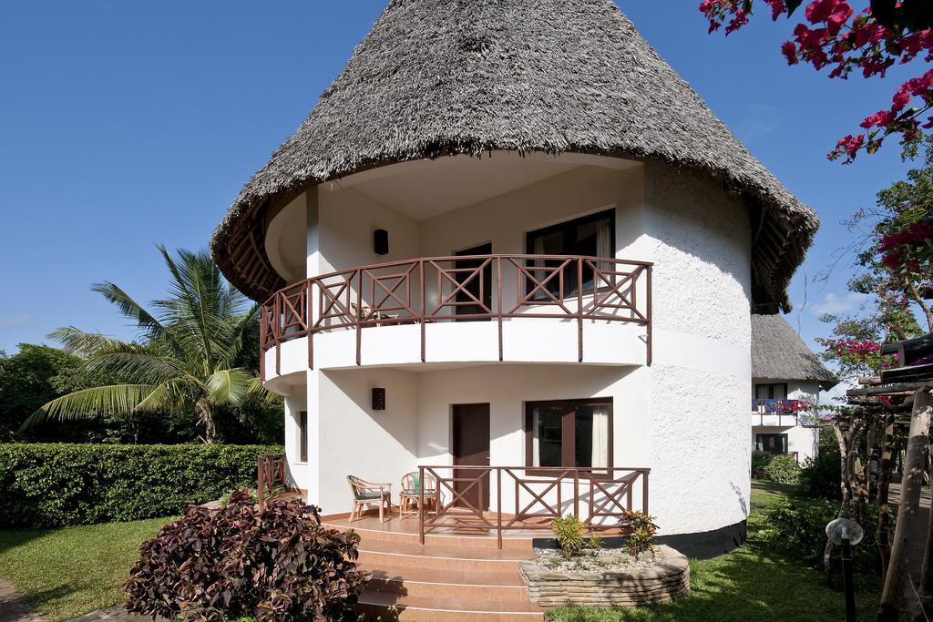 Neptune Village Beach Resort & Spa Galu Екстериор снимка
