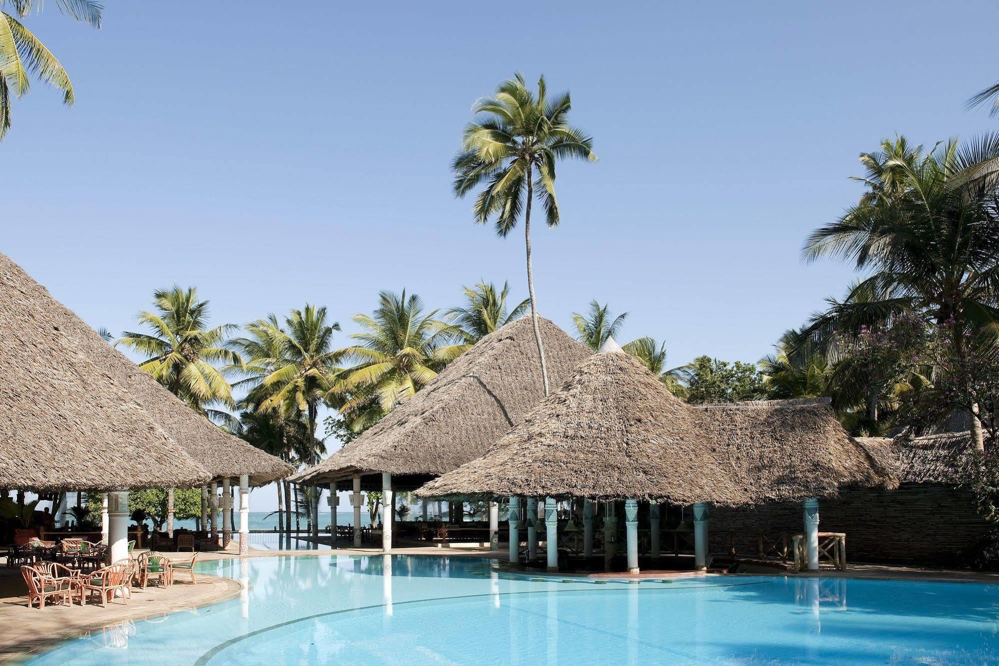 Neptune Village Beach Resort & Spa Galu Екстериор снимка